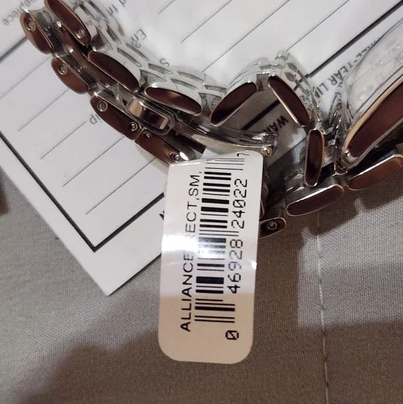 Victorinox Swiss Army Women's Stainless Steel Watch - Picture 7 of 12